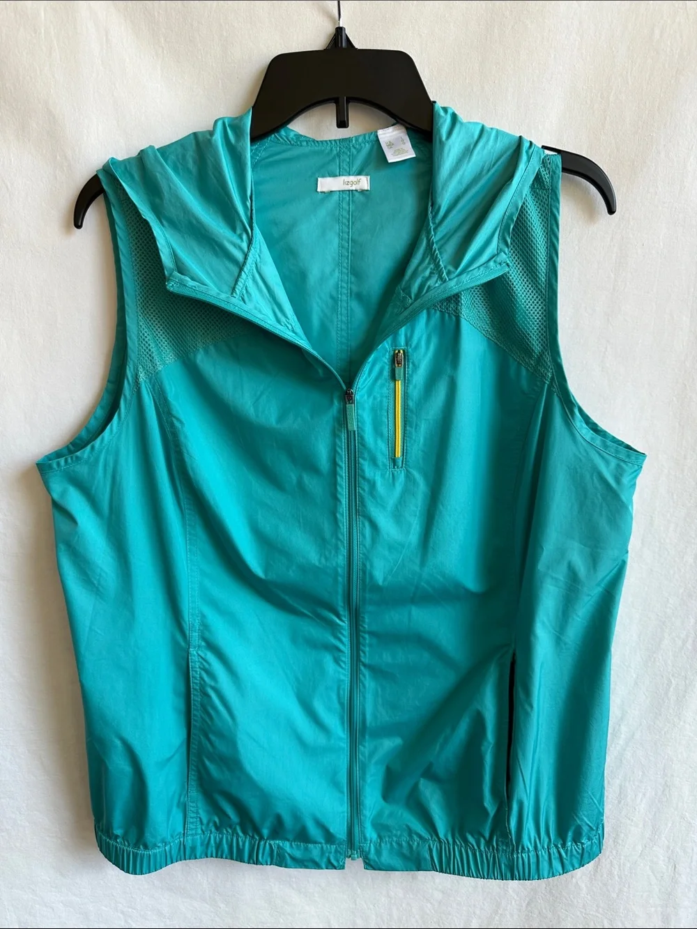 Vintage Liz Golf by Liz Claiborne lightweight hooded windbreaker vest, size L